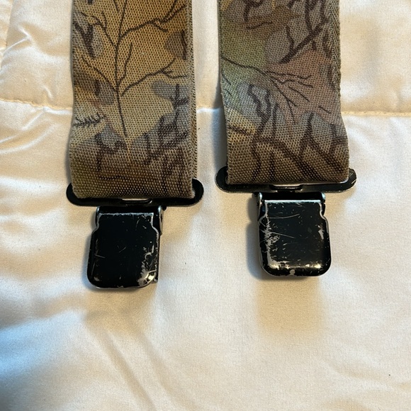 Camas Camo Suspenders 2” Wide - Picture 2 of 5